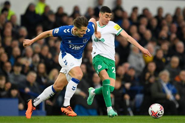 了一个不一 了一个不一