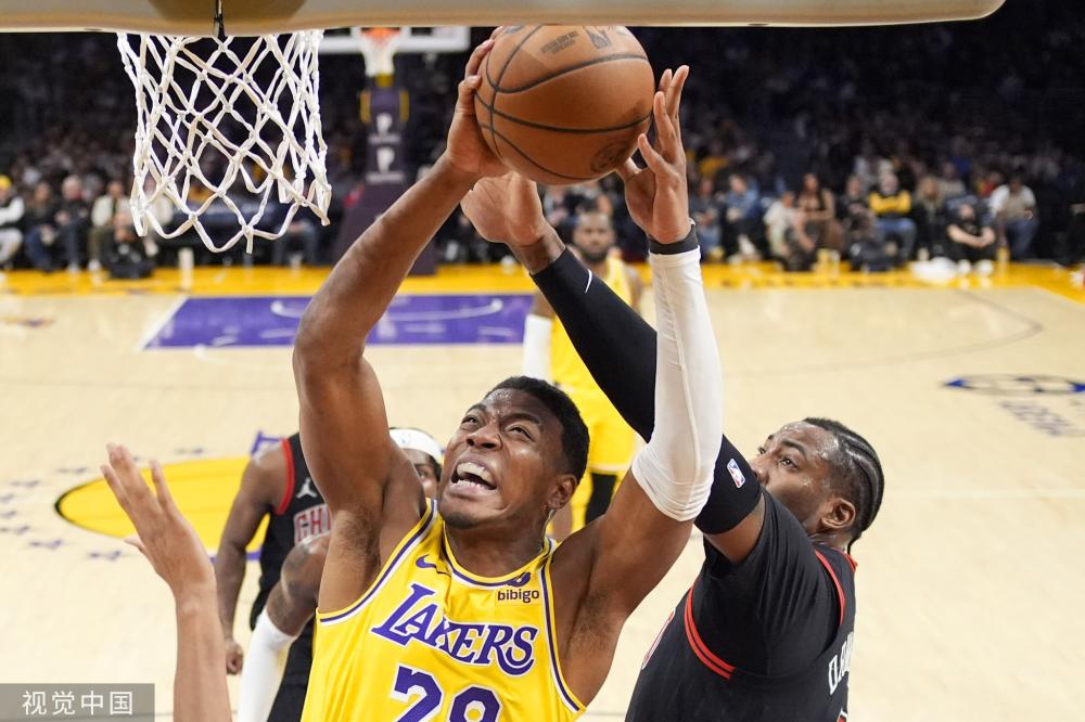 依然很高 依然很高